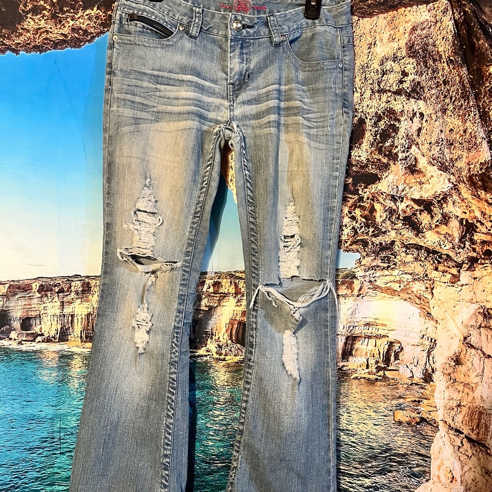 BEBE jeans with rhinestones Sz 29 Flare legs